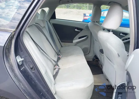 2010 Toyota Prius Iii z USA, uszkodzony, nr VIN JTDKN3DU3A0012492